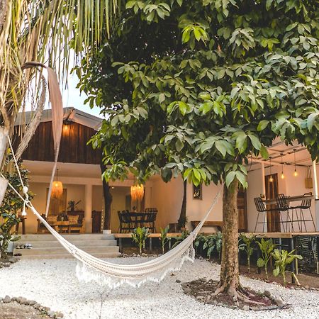 Cuatro Vientos Lodge & Apartments - Mal Pais, Costa Rica Playa Santa Teresa  Exterior foto