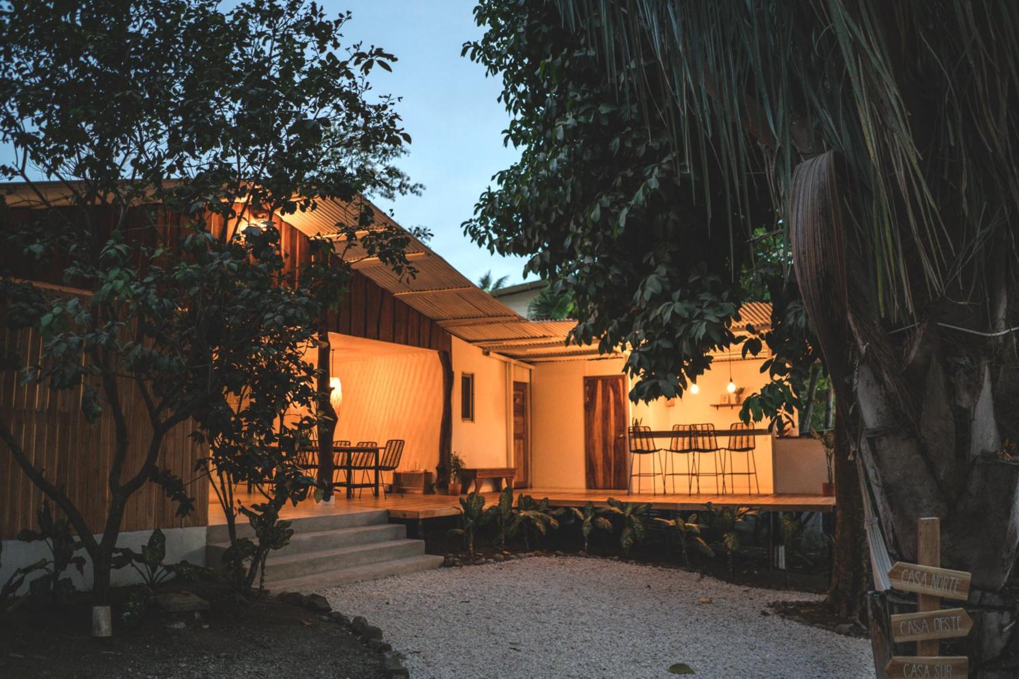 Cuatro Vientos Lodge & Apartments - Mal Pais, Costa Rica Playa Santa Teresa  Exterior foto